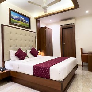 Gateway Star Hotel